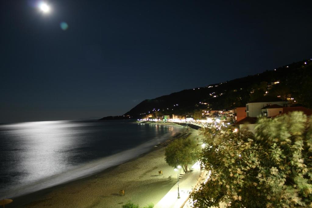 Hotel Manthos Blue Agios Ioannis  エクステリア 写真